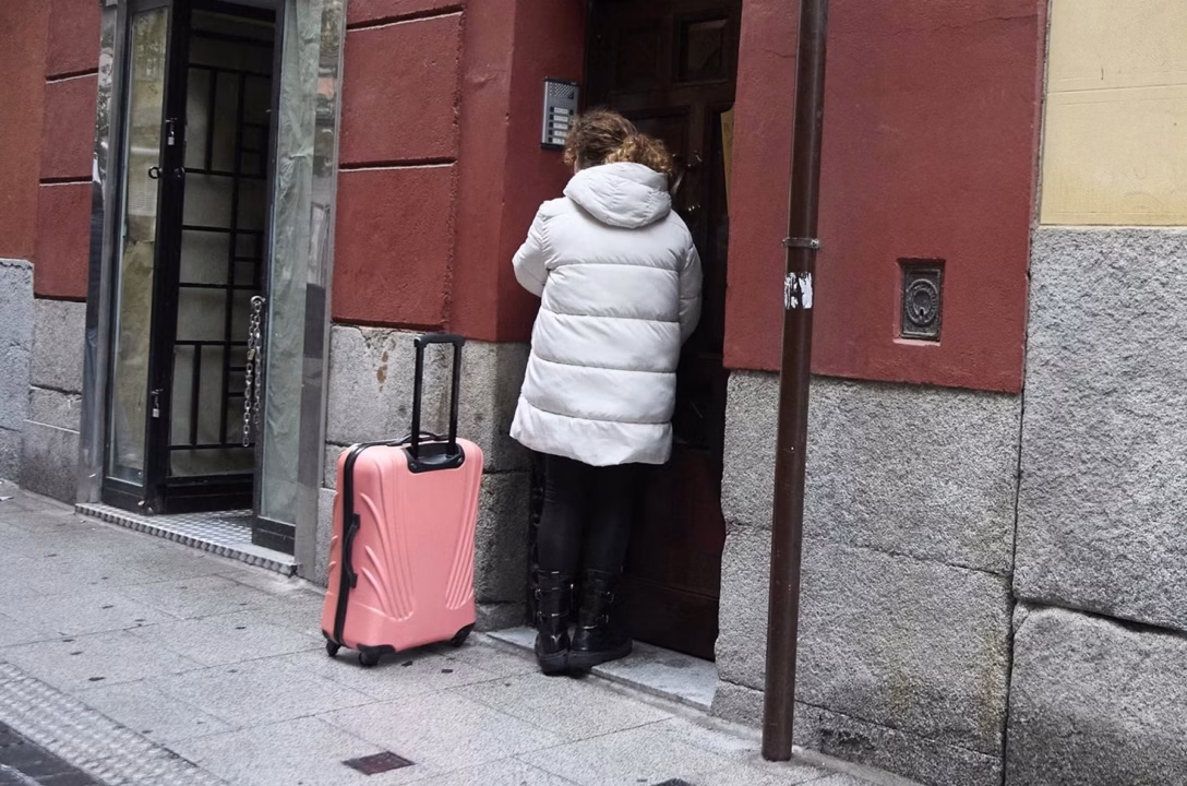À la rentrée, 30 € pour deux protège-cahiers, un porte-vues et des feutres : le coût qui pèse lourd sur les familles